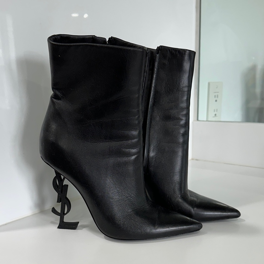 Yves Saint Laurent Black Heeled Boots